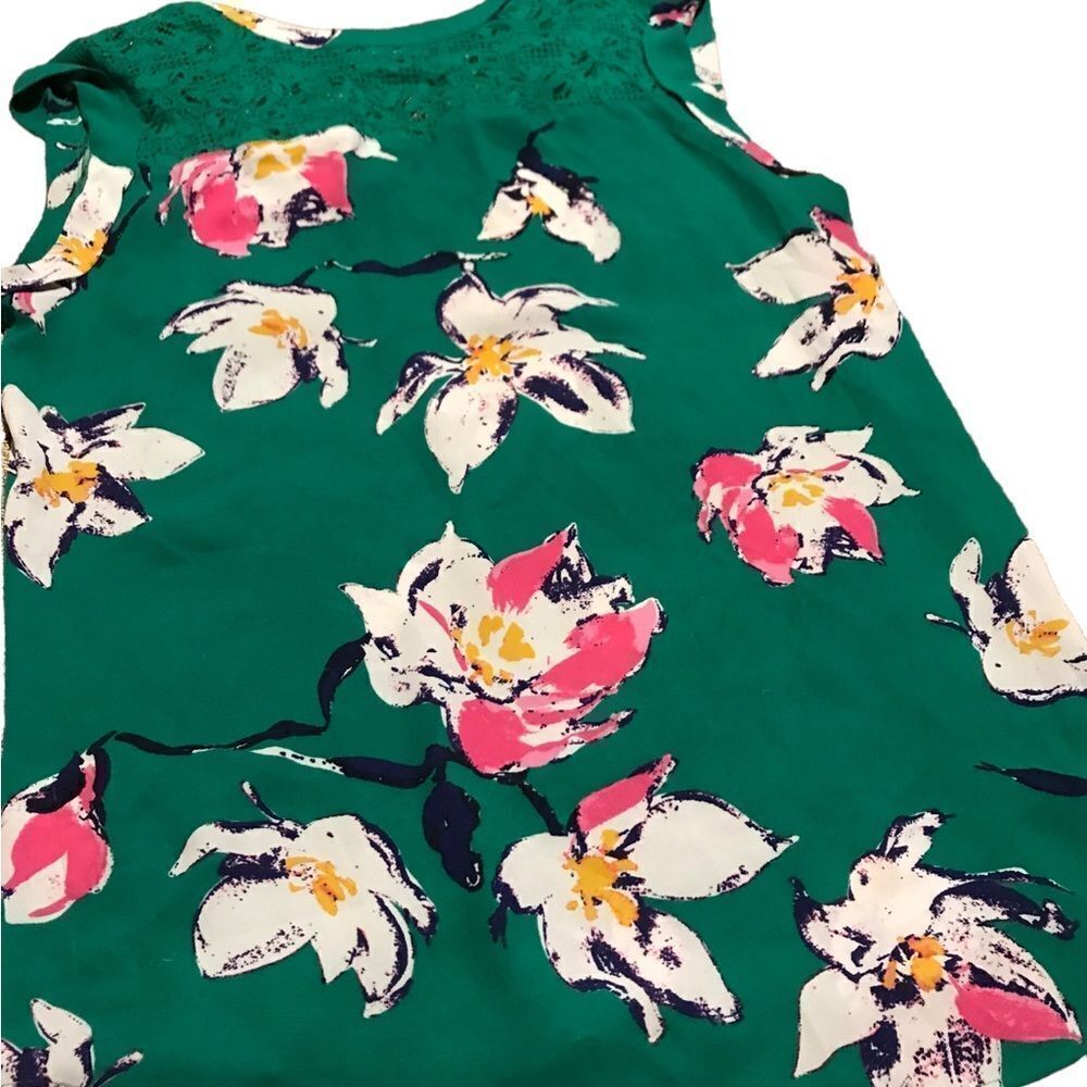Van Heusen Size Small Colorful Sleeveless Blouse Like New